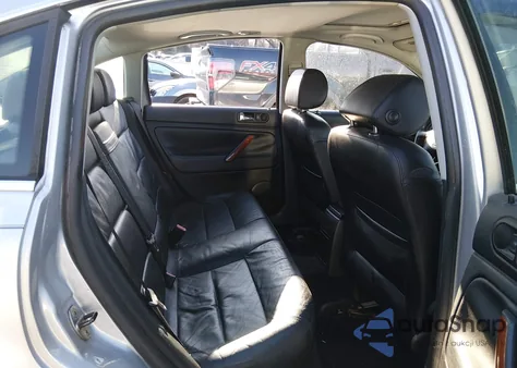 2004 Volkswagen Passat Glx from USA, damaged, VIN WVWTH63B84P040927